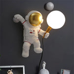 Lampe de chevet LED Astronaute Design - lampechevetdesign.com