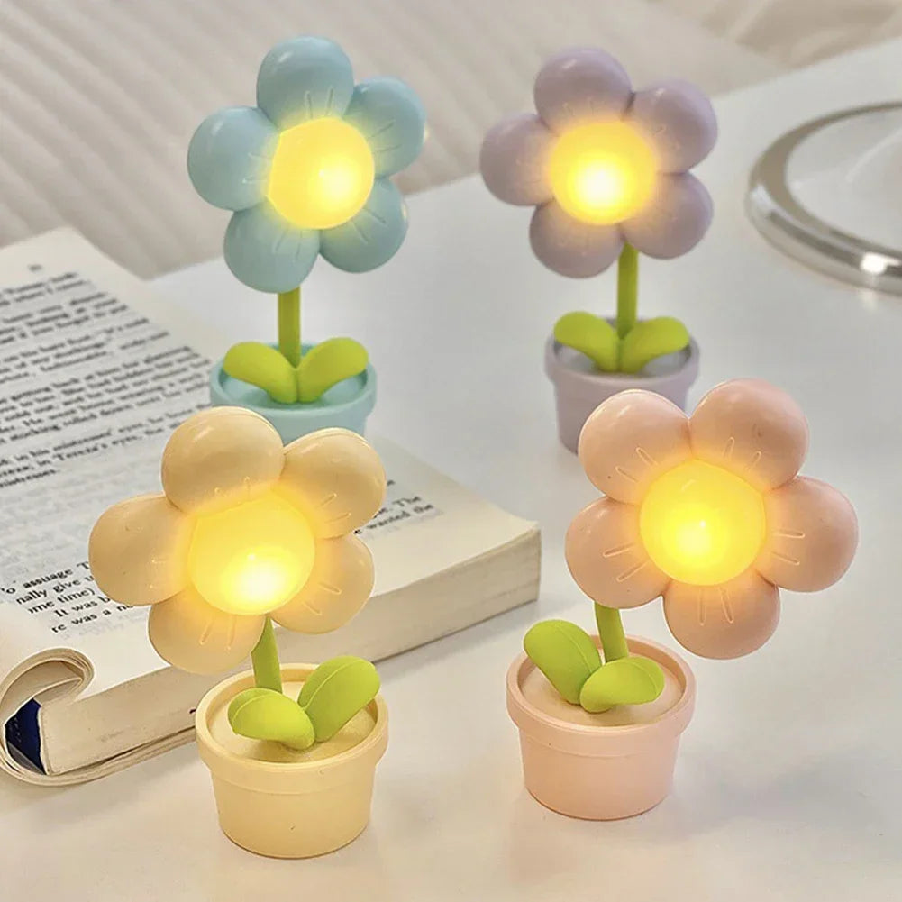 Mini LED Flower Bedside Lamp