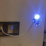 Lampe de bureau USB Mini Astronaute - lampechevetdesign.com