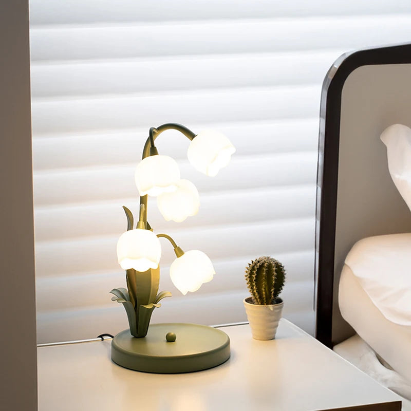 Lampe de chevet Vintage Florale Verte - lampechevetdesign.com