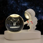 Lampe de chevet Astronaute Boule de Cristal - lampechevetdesign.com