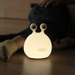 Lampe de chevet Limace Rechargeable en Silicone pour Enfants - lampechevetdesign.com