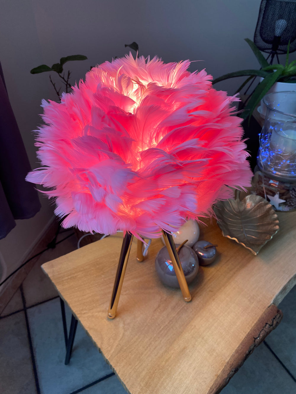 Lampe de chevet Plumes Douce - lampechevetdesign.com