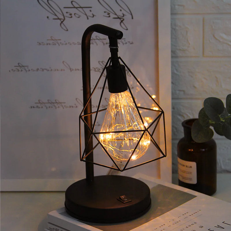 Lampe de chevet Noir Industrielle Géométrique - lampechevetdesign.com