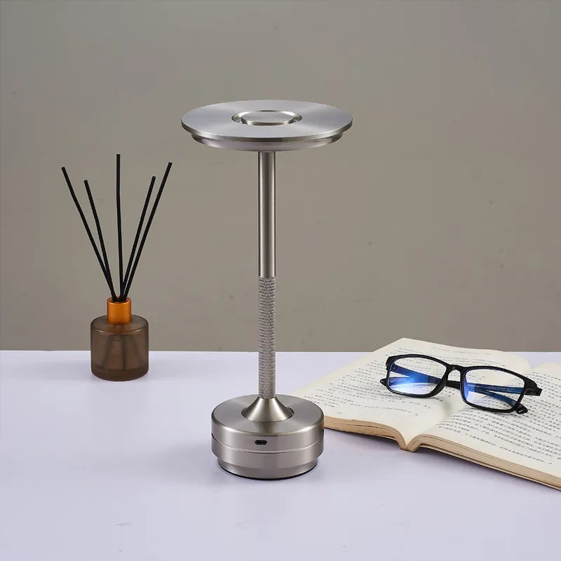 Lampe de chevet Design rechargeable - lampechevetdesign.com