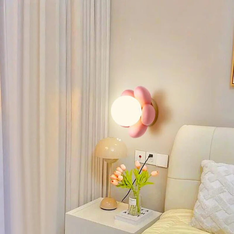 Lampe de chevet Murale Fleur Élégante Moderne - lampechevetdesign.com