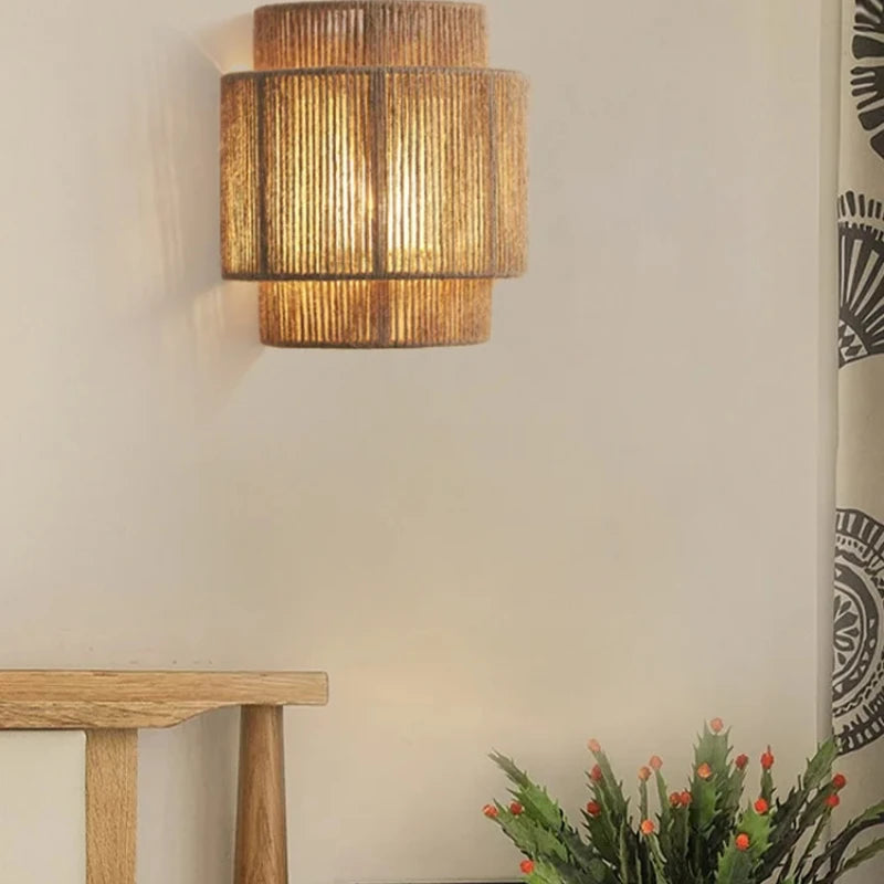 Lampe de chevet Murale Vintage en Rotin Tressé - lampechevetdesign.com