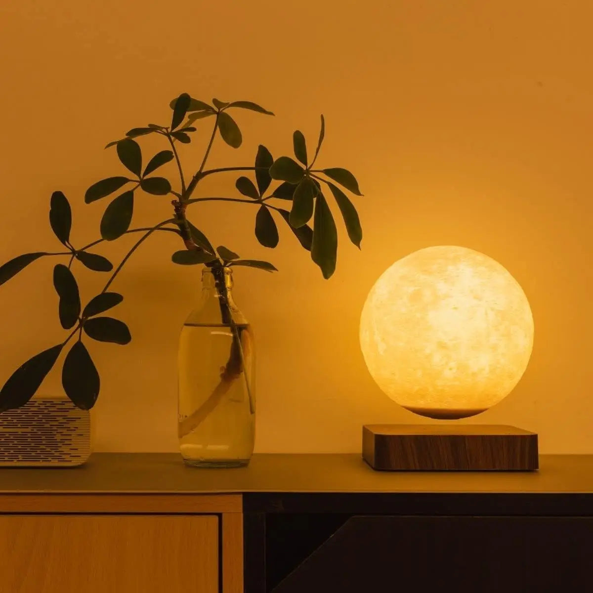 Lampe de Chevet Lune Flottante Magnétique - lampechevetdesign.com