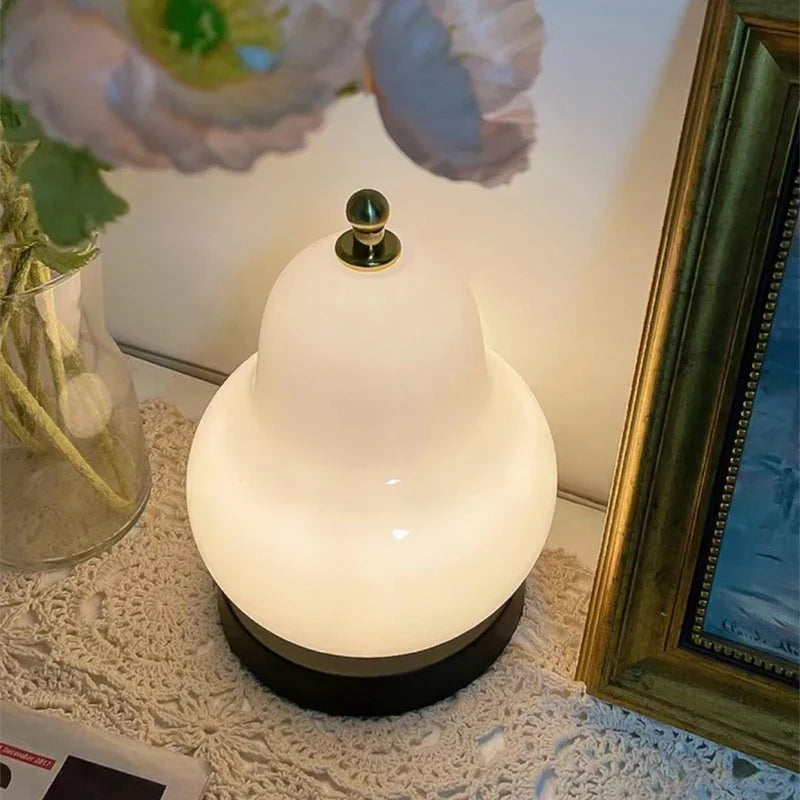 Lampe de Chevet en Verre Forme Poire Tactile 3 Modes - lampechevetdesign.com