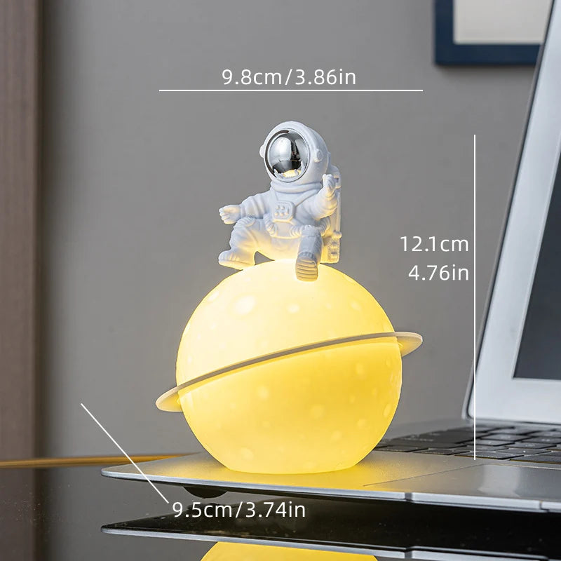 Lampe De Chevet Astronaute Lune Nocturne - lampechevetdesign.com