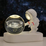 Lampe de chevet Astronaute Boule de Cristal - lampechevetdesign.com