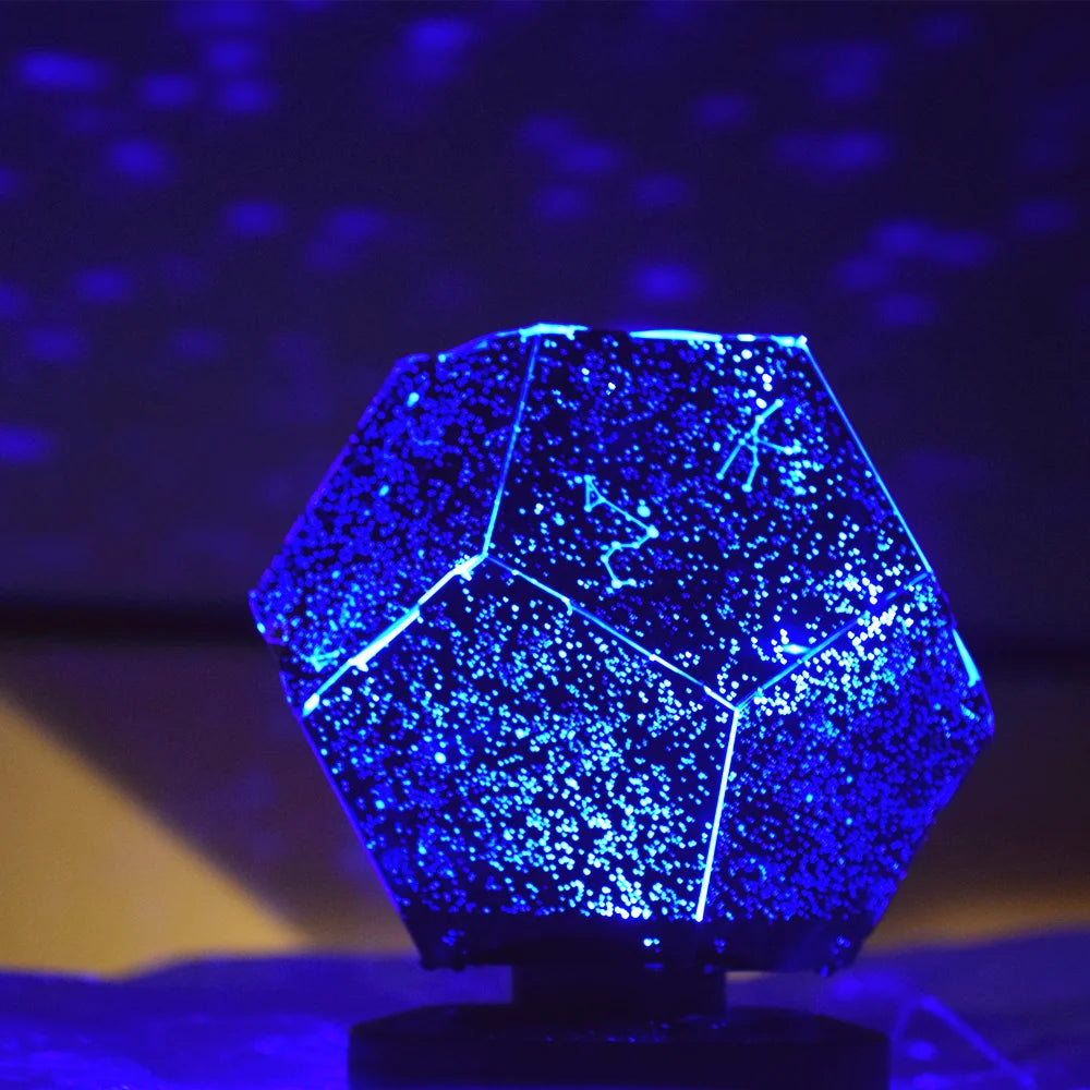 Lampe de chevet projecteur étoilé Galaxy - lampechevetdesign.com