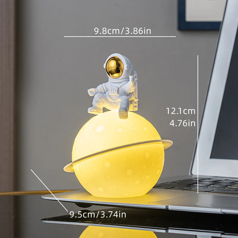 Lampe De Chevet Astronaute Lune Nocturne - lampechevetdesign.com