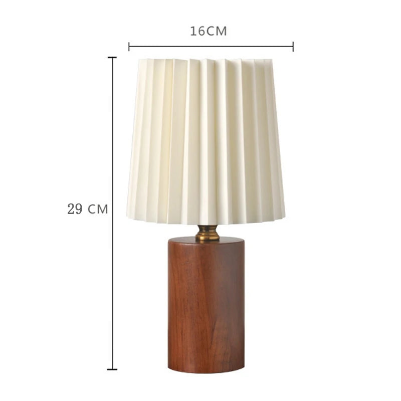 Lampe de Chevet Nordique Plissée en Bois - lampechevetdesign.com