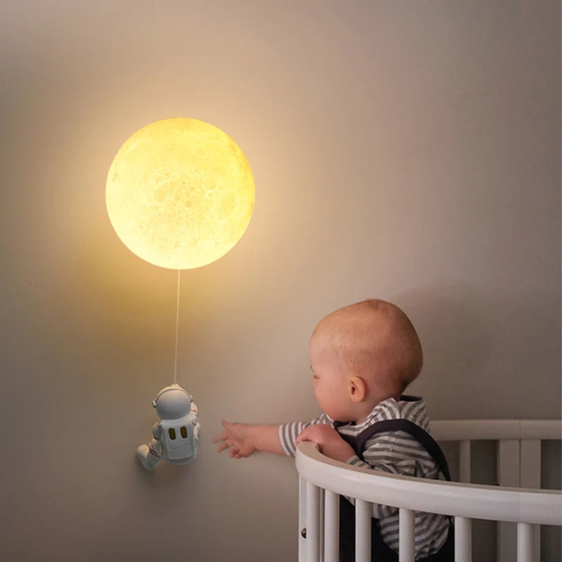 Lampe de chevet Murale Astronaute pour Enfant - lampechevetdesign.com