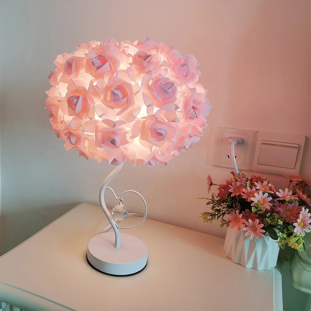 Lampe de chevet Plume Love - lampechevetdesign.com