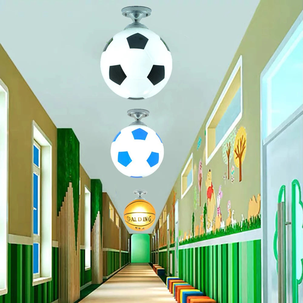 Lampe de chevet Plafonnier Ballon de Football LED pour Enfant - lampechevetdesign.com