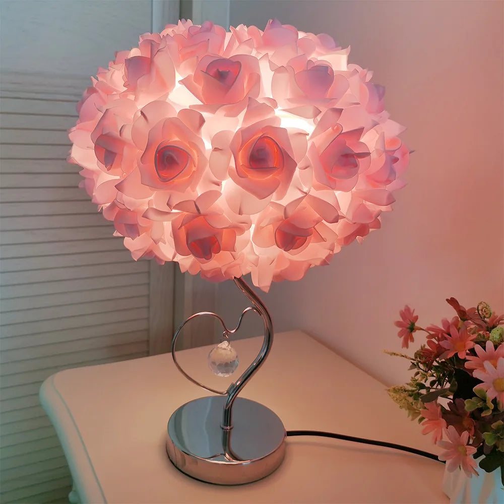 Lampe de chevet Plume Love - lampechevetdesign.com