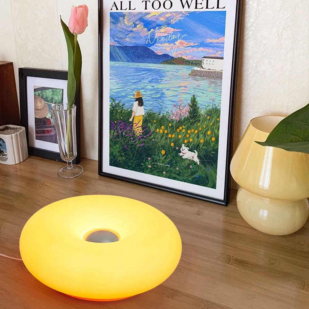 Lampe De Bureau Orange Style Bauhaus Avec Prise USB - lampechevetdesign.com