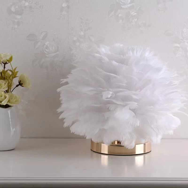 Lampe de chevet Plume Moderne - lampechevetdesign.com