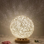 Lampe de chevet Rotin Lune - lampechevetdesign.com