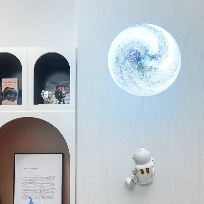 Lampe de chevet Murale Astronaute pour Enfant - lampechevetdesign.com