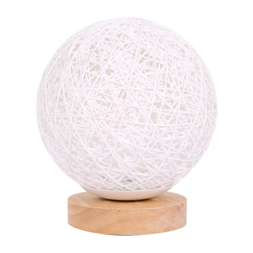 Lampe de chevet Rotin Lune - lampechevetdesign.com