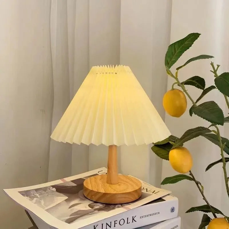Lampe de chevet Nordique Plissée - lampechevetdesign.com
