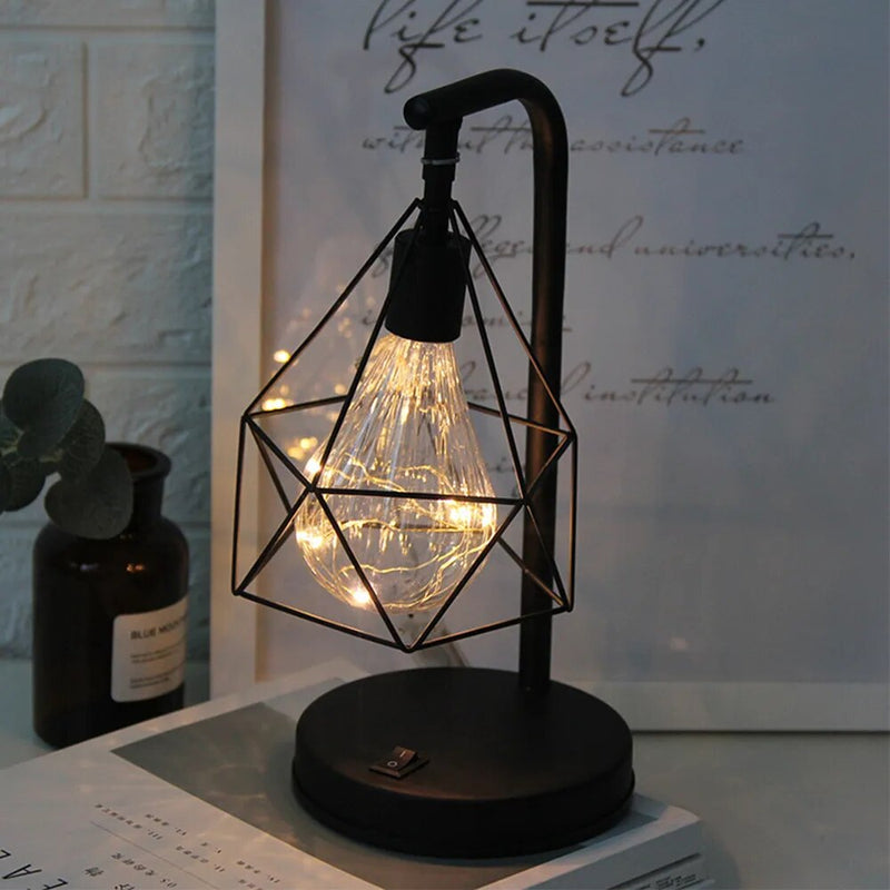 Lampe de chevet Noir Industrielle Géométrique - lampechevetdesign.com