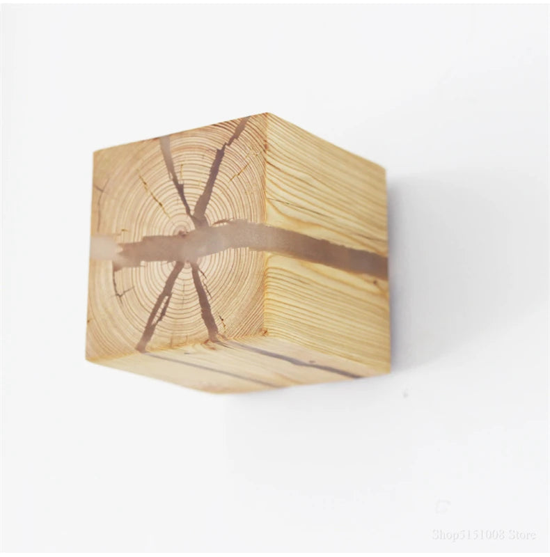 Lampe de chevet Murale Cube en Bois Moderne - lampechevetdesign.com