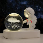 Lampe de chevet Astronaute Boule de Cristal - lampechevetdesign.com